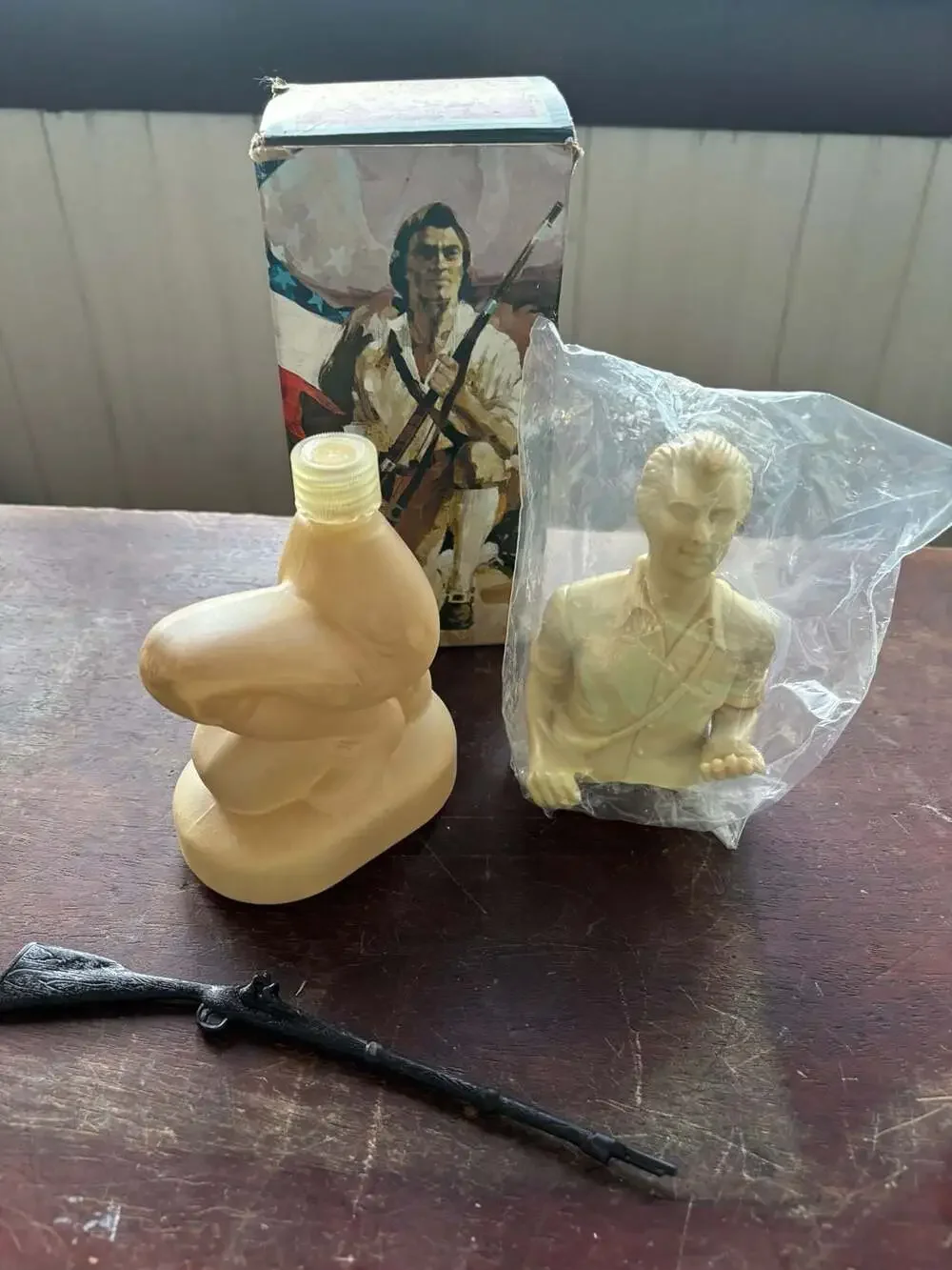 Vintage Avon Minuteman Decanter Wild Country After Shave With Box